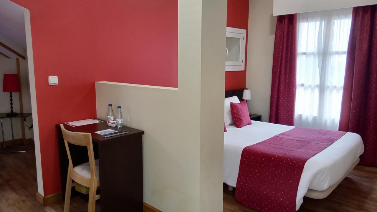 Hotel Palacio De Garaña Esterno foto